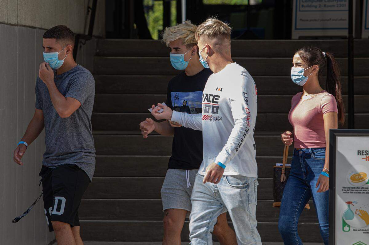 Miami Dade College students return to the Wolfson Campus on Monday, Sept. 28, 2020, as the college reopened its classrooms.