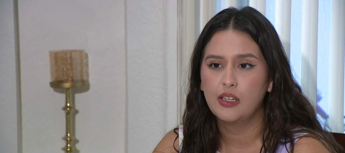María Alejandra Betancur afirma que su padre, Carlos Hugo Betancur, fue detenido recientemente mientras repostaba en una gasolinera en Doral.
