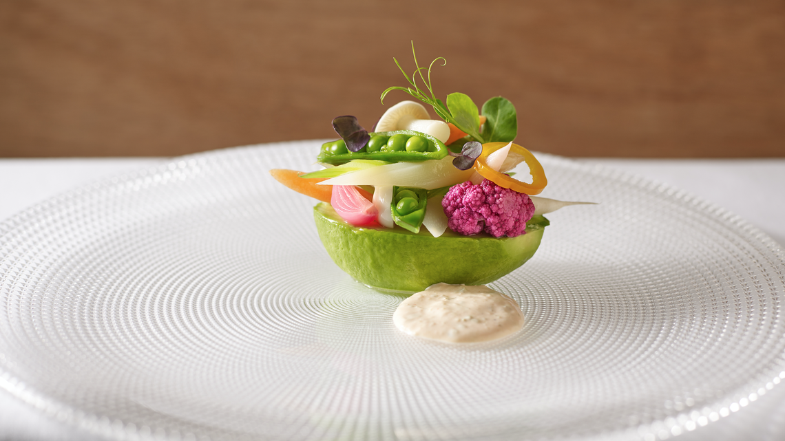 6 local dishes created with equal amounts of flavor and artistic flair