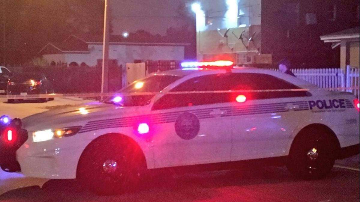 Miami police are investigating a triple shooting at an apartment complex on Northwest Eighth Avenue and 70th Street that left two dead. A third victim was taken to Jackson’s Ryder Trauma.