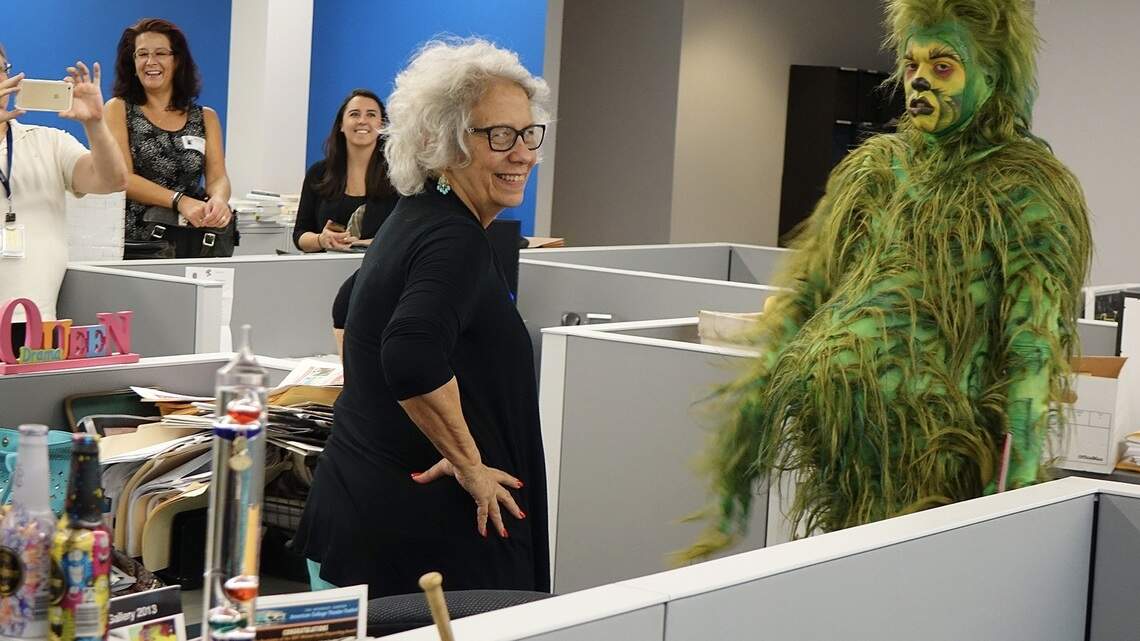 Family and theater community to celebrate the life of Miami arts champ Christine Dolen