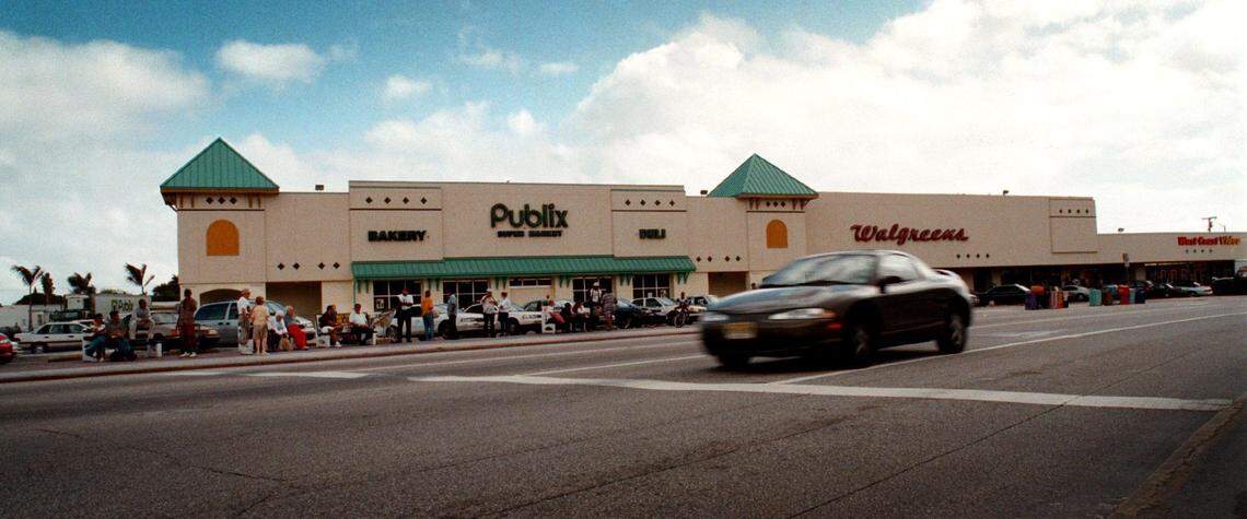 In 1998, the renovation results of the Publix center at Young Circle in downtown Hollywood.