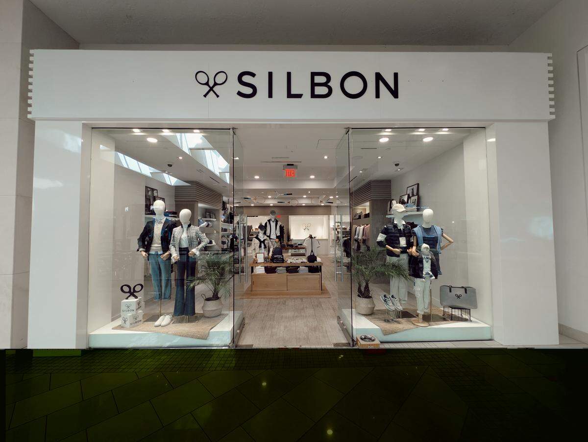 Silbon, a clothing brand from Córdoba, Spain with a cult following and more than 150 stores across Europe and Mexico, opened its first and only U.S. location at Aventura Mall on Dec. 4, 2025.
