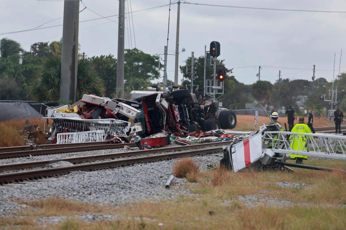 A Brightline train collided with a fire truck at East Atlantic Avenue and Southeast First Avenue in downtown Delray Beach on Saturday afternoon, Dec. 28, 2024. (Mike Stocker/South Florida Sun Sentinel)