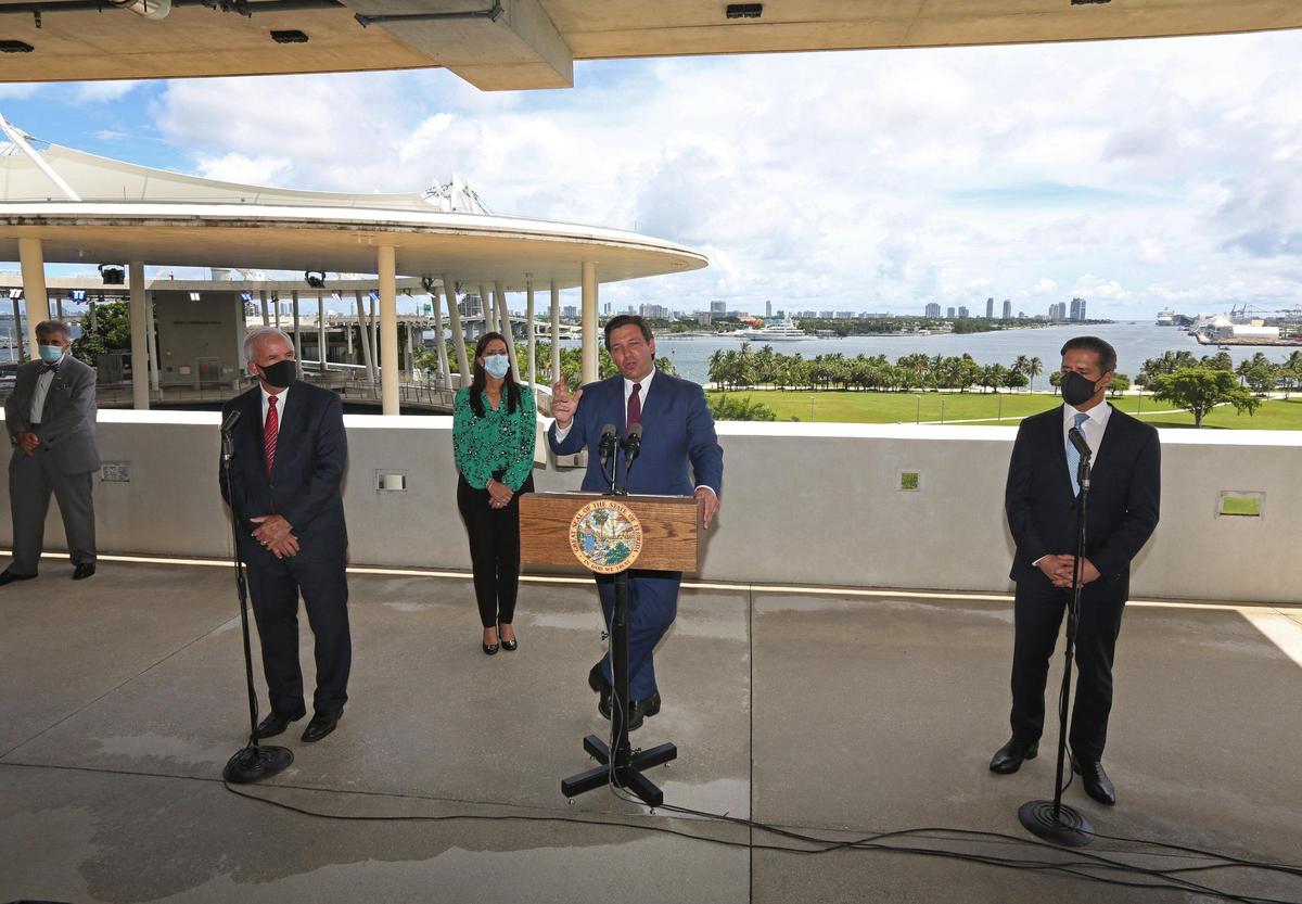 Governor Ron DeSantis (Center), announced on Friday, Sept. 11, 2020 that both Miami-Dade and Broward Counties will be moving to Phase 2. This move will allow both counties’ school systems to begin resuming in-person learning. The option for distance learning will also remain in place. DeSantis was accompanied by Lieutenant Governor Jeanette NuÃ±ez, Miami-Dade County Mayor Carlos Gimenez ( Left) and Superintendent of Miami-Dade County Public Schools Alberto Carvalho (Right) at the press conference held at the Phillip and Patricia Frost Museum of Science.