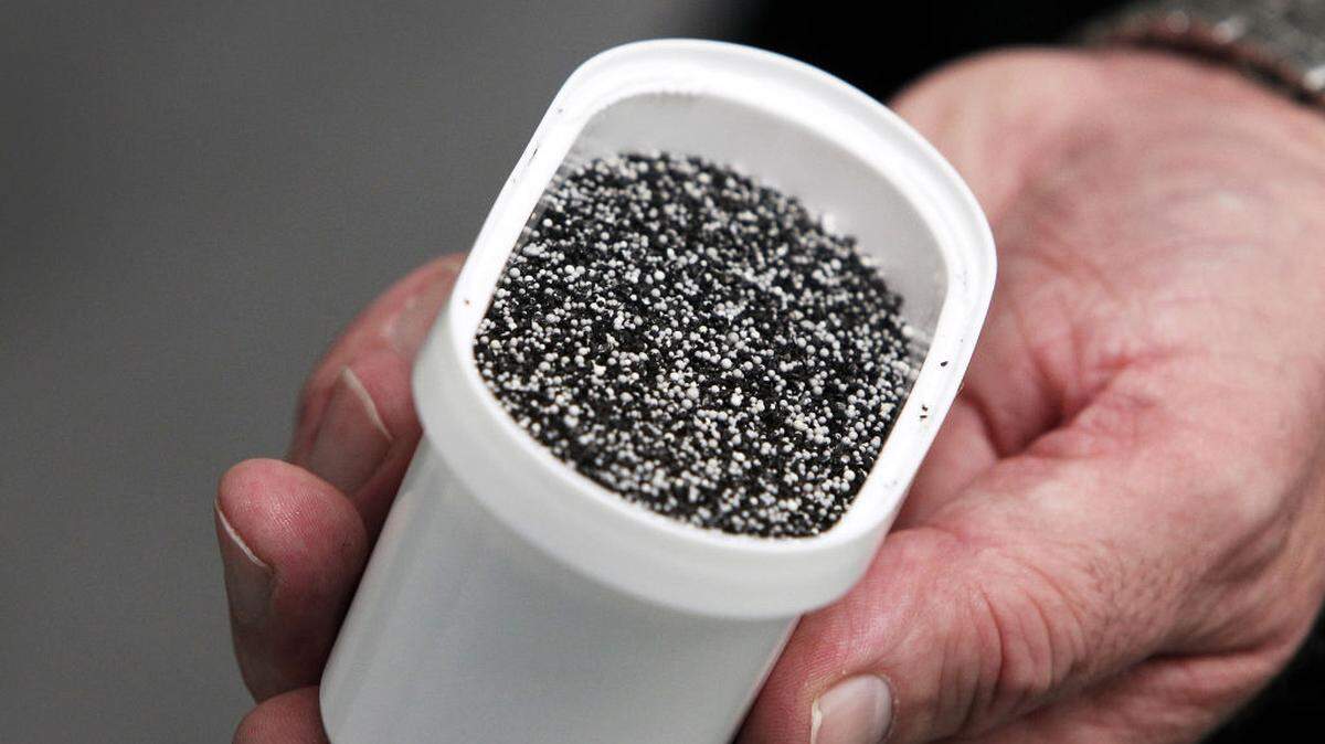 From Brita pitchers to reverse osmosis, here’s everything you need to know about countertop water filters.