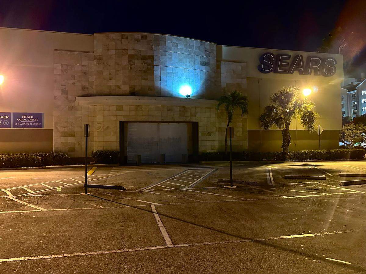 The west parking lot at night of the Sears at 3655 SW 22nd Ave. in Miami near Coral Gables a few hours after the store closed for the day on Aug. 5, 2024.