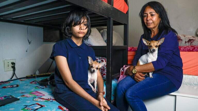 When her daughter died from cancer in Cuba, she brought her granddaughter to Miami