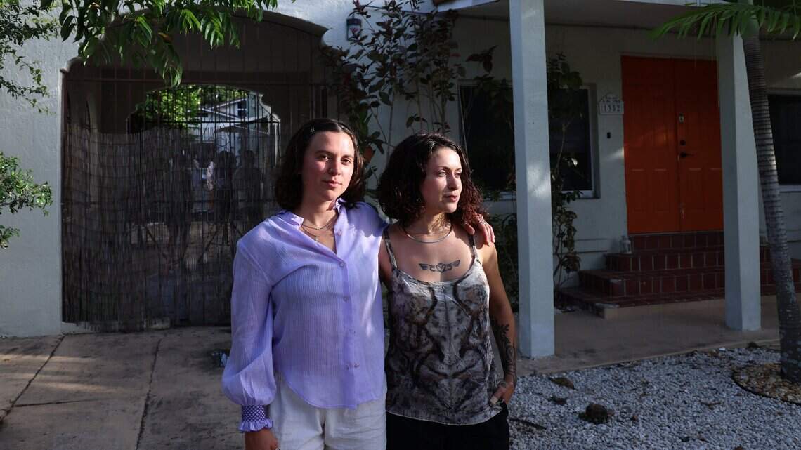 This 100-year-old home is set to be demolished. So they threw it a farewell party