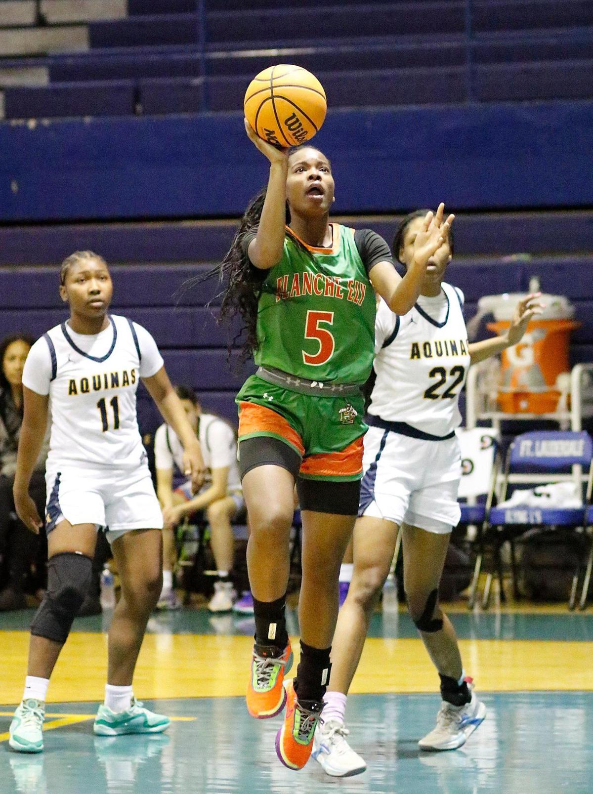 Blanche Ely Lady Tigers Janessa Kelley (5) shots against St. Thomas Aquinas Lady Raiders during BCAA Big 8 basketball girls final game on Saturday, January 27, 2024 at Fort Lauderdale HS in Fort Lauderdale. Andrew Uloza / for Miami Herald