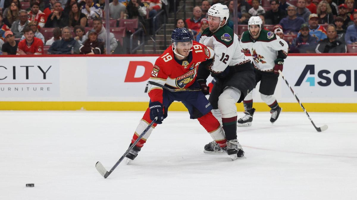 Florida Panthers left wing Matthew Tkachuk (19) looks for an open teammate during the first period of a NHL game between the Florida Panthers and the Arizona Coyotes on Tuesday, Jan. 3, 2023, at FLA Live Arena in Sunrise, Fla.