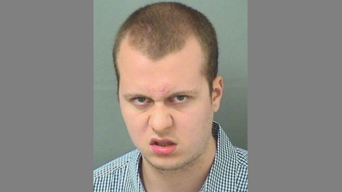 Mark Anthony Weig messaged an undercover Florida police officer, posing as a teen girl, with the Walton County Sheriff’s Office and said he’d like to have sex with the minor using a gun and knife, police say.