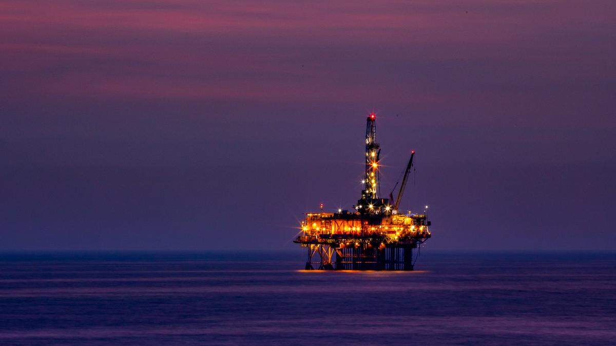 Environmentalists are urging the U.S. and Bahamian governments to stop exploratory oil drilling in the Atlantic Ocean, set to begin in late December.