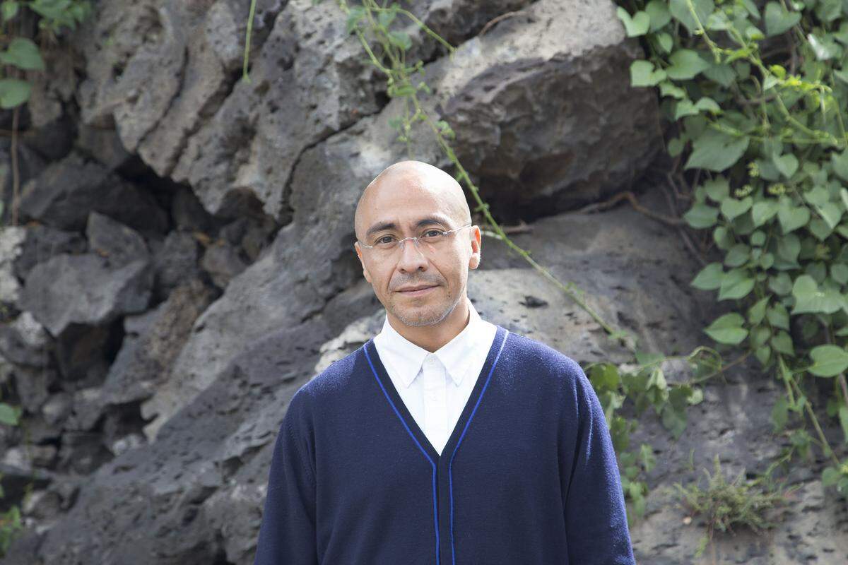 Conceptual artist Abraham Cruzvillegas created “Autoreconstrucción: To insist, to Insist, to Insist,” a live performance work that will be shown at Art Basel in Miami Beach in 2018.