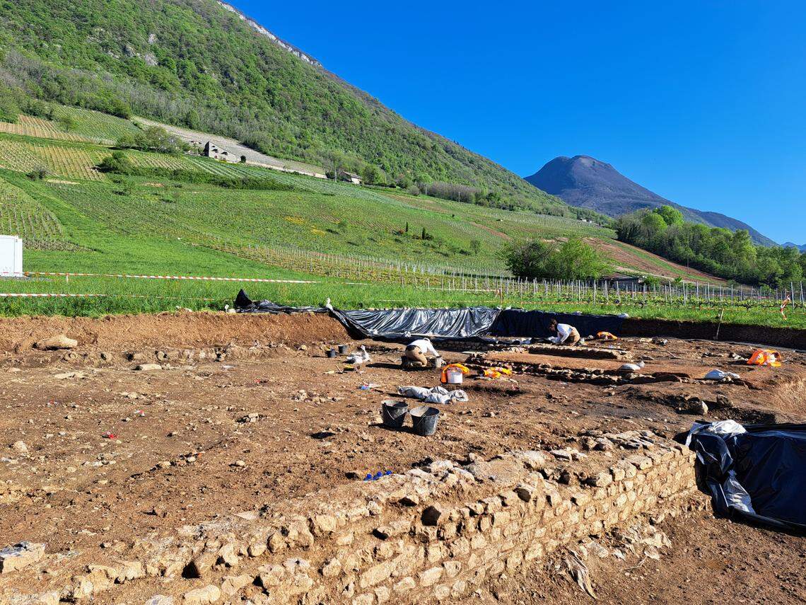 Archaeologists working at a site along an ancient Gallo-Roman road found the structure of a winery.