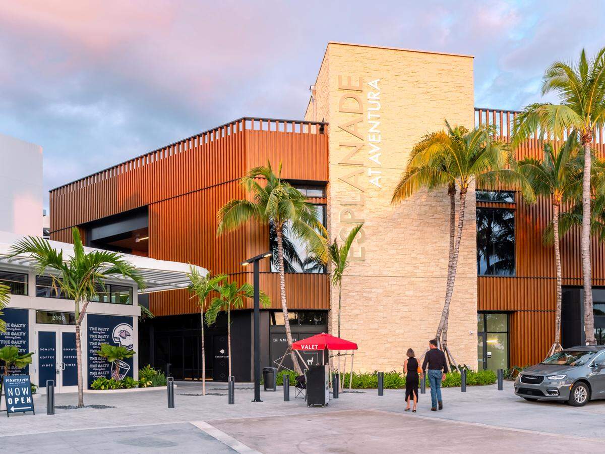 Esplanade at Aventura is a 215,000 square foot shopping development near Aventura Mall in South Florida.