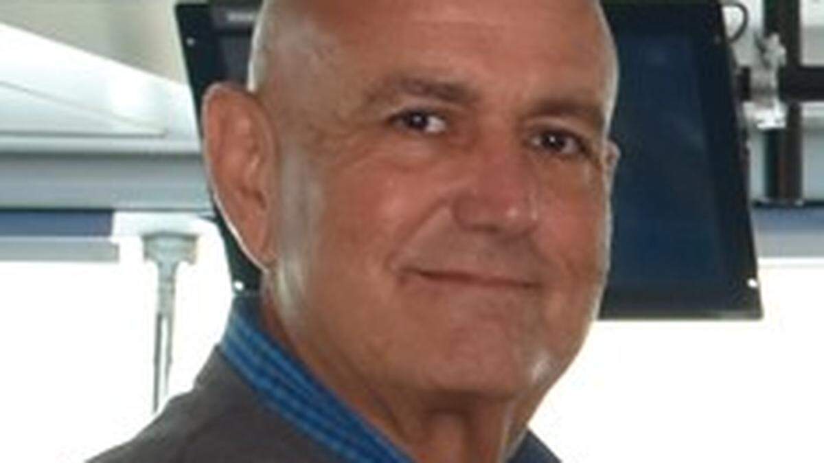 Greg Veliz