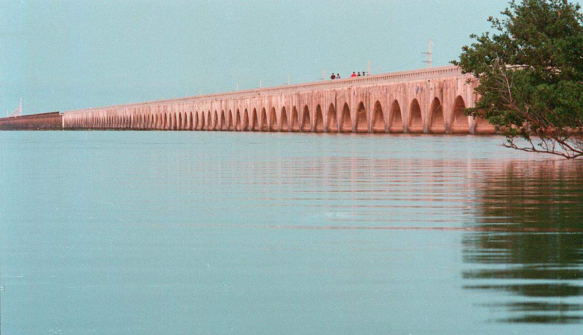 Old Seven Mile Bridge, shot from the southern end.