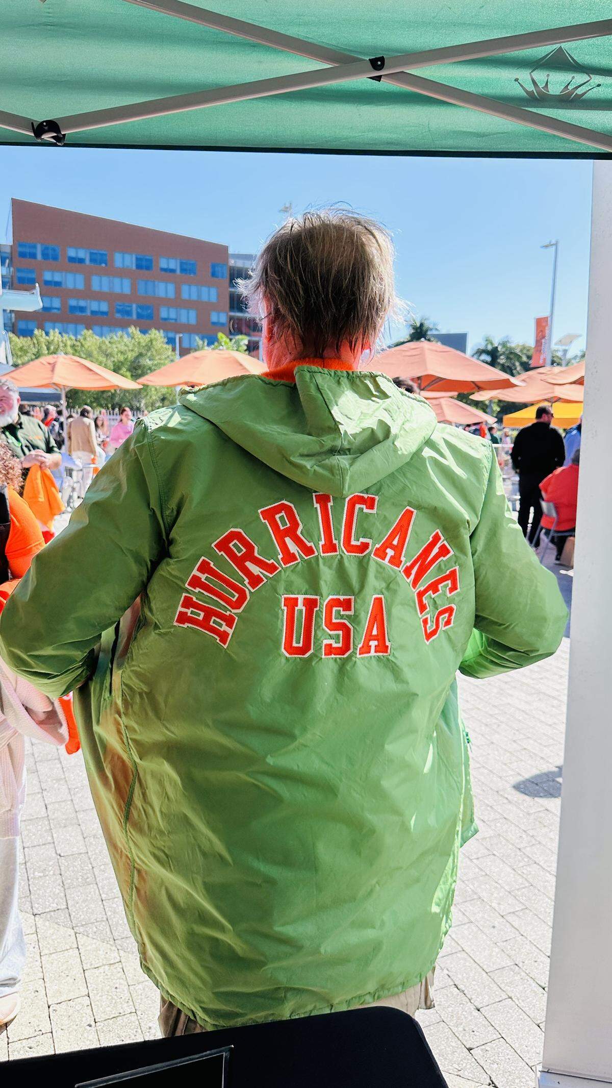 You may want to break out the old cold weather parkas for the next couple of weeks in South Florida, as January’s stretch of cold snaps are to continue, forecasters said on Jan. 26, 2026.
