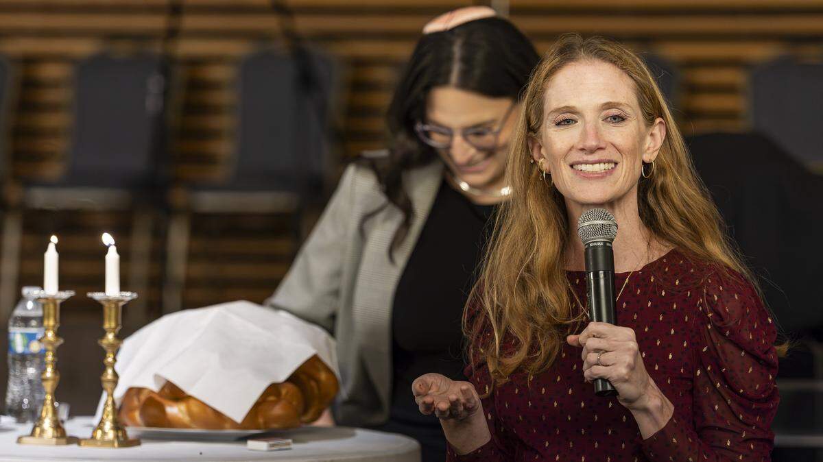 Rabbi Rachel Greengrass speaks during an iftar dinner welcoming Muslims and Jews to discuss the role of fasting in both traditions at Temple Israel of Greater Miami on Friday, Feb. 27, 2026, in Miami, Fla.