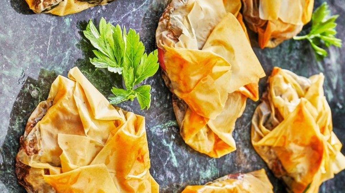 Mushroom, veggie, and feta phyllo purses .