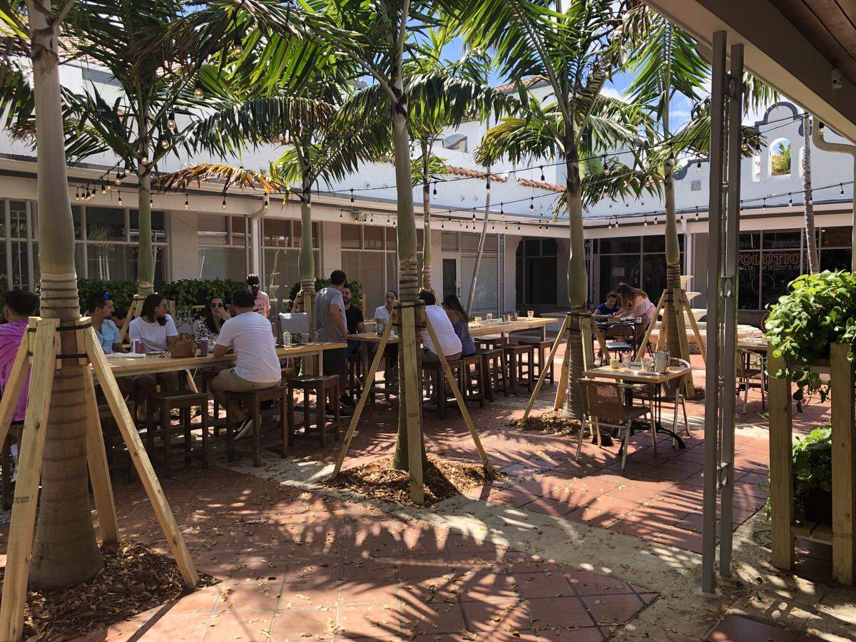 Outdoor seating at Chug’s diner in Coconut Grove