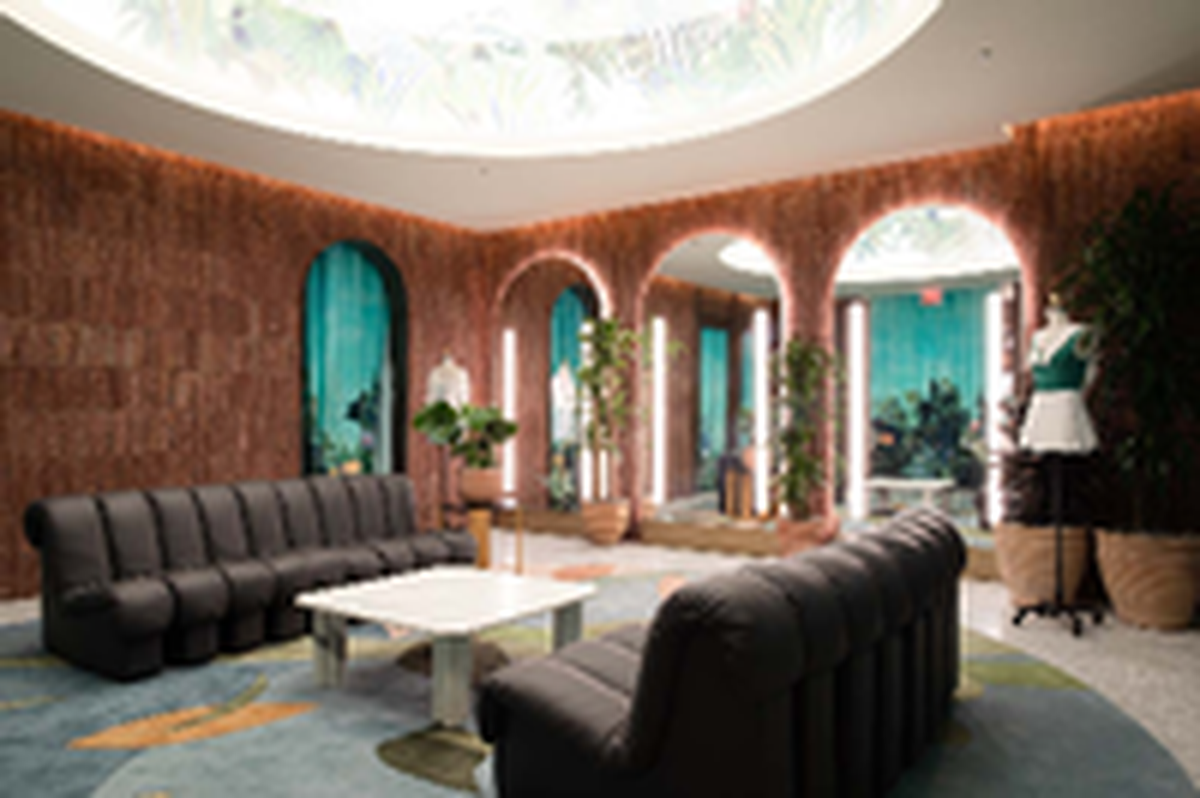 Lounge at Aritzia