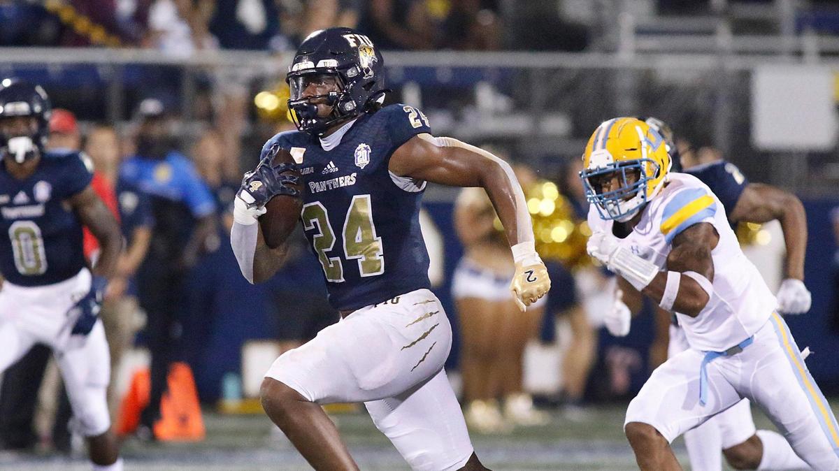 FIU Panthers running back D’vonte Price (24) runs for a touchdown during the football game against LIU on Thursday, September 2, 2021 at FIU Riccardo Silva Stadium in MIami