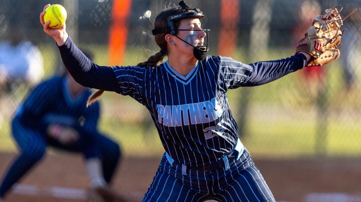 Coral Springs Charter pitcher Courtney Wahlbrink (25) throws the ball during the first inning of the BCAA BIG 8 Softball Championship against Western in Pompano Beach, Florida, on Thursday, April 25, 2024.