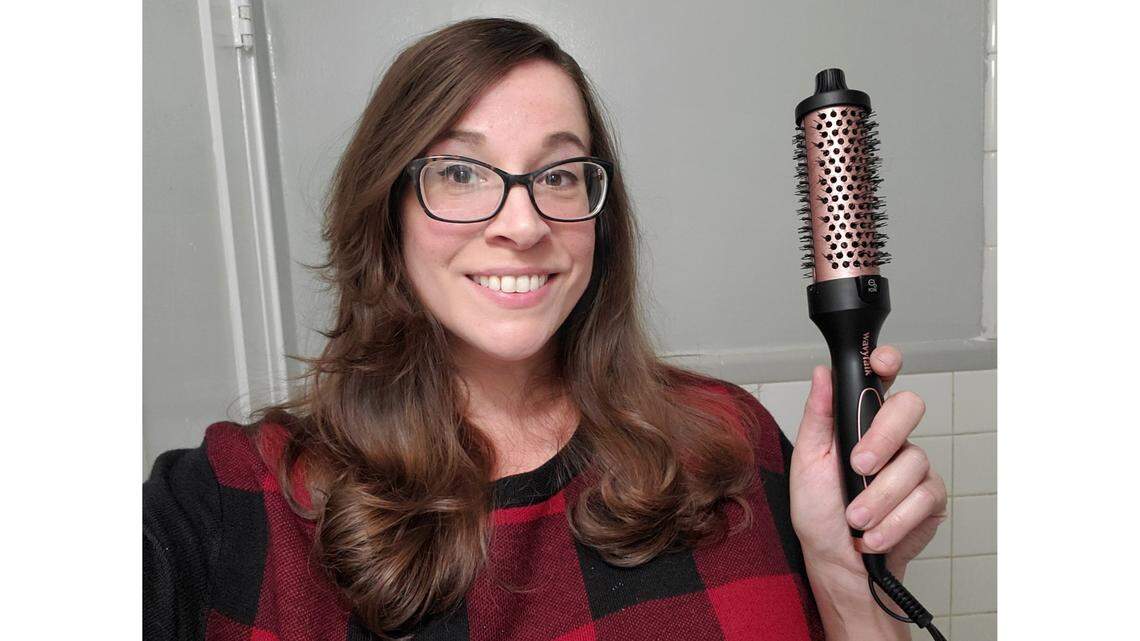 Achieve a Sabrina Carpenter-esque blowout without the hassle of a hair dryer with the Wavytalk Thermal Brush