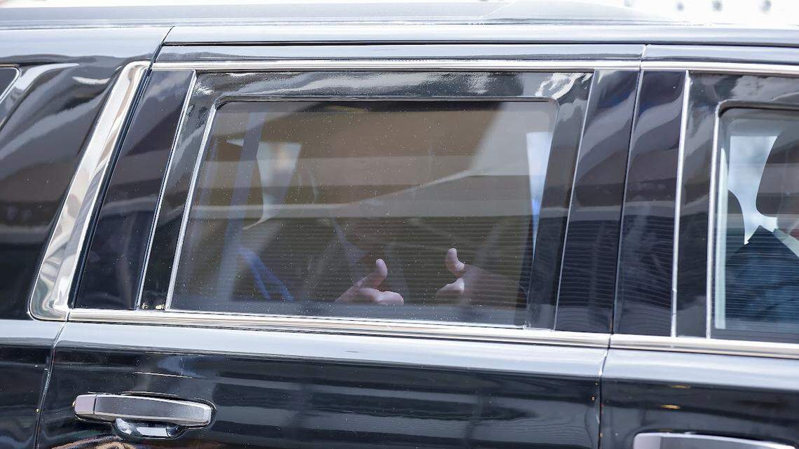 Live updates: Trump’s momentous day in Miami ends with a plane ride to New Jersey