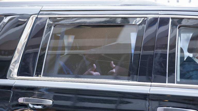 Live updates: Trump’s momentous day in Miami ends with a plane ride to New Jersey