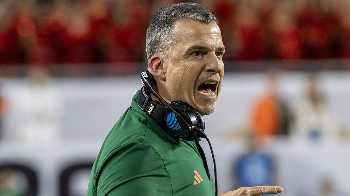 Hurricanes get commitment from blue-chip prospect Ai’King Hall, who flips from Oregon