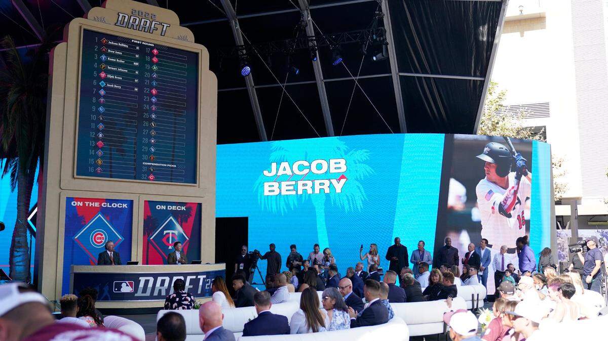 Jacob Berry is selected by the Miami Marlins with the sixth pick of the 2022 MLB baseball draft, Sunday, July 17, 2022, in Los Angeles. (AP Photo/Abbie Parr)
