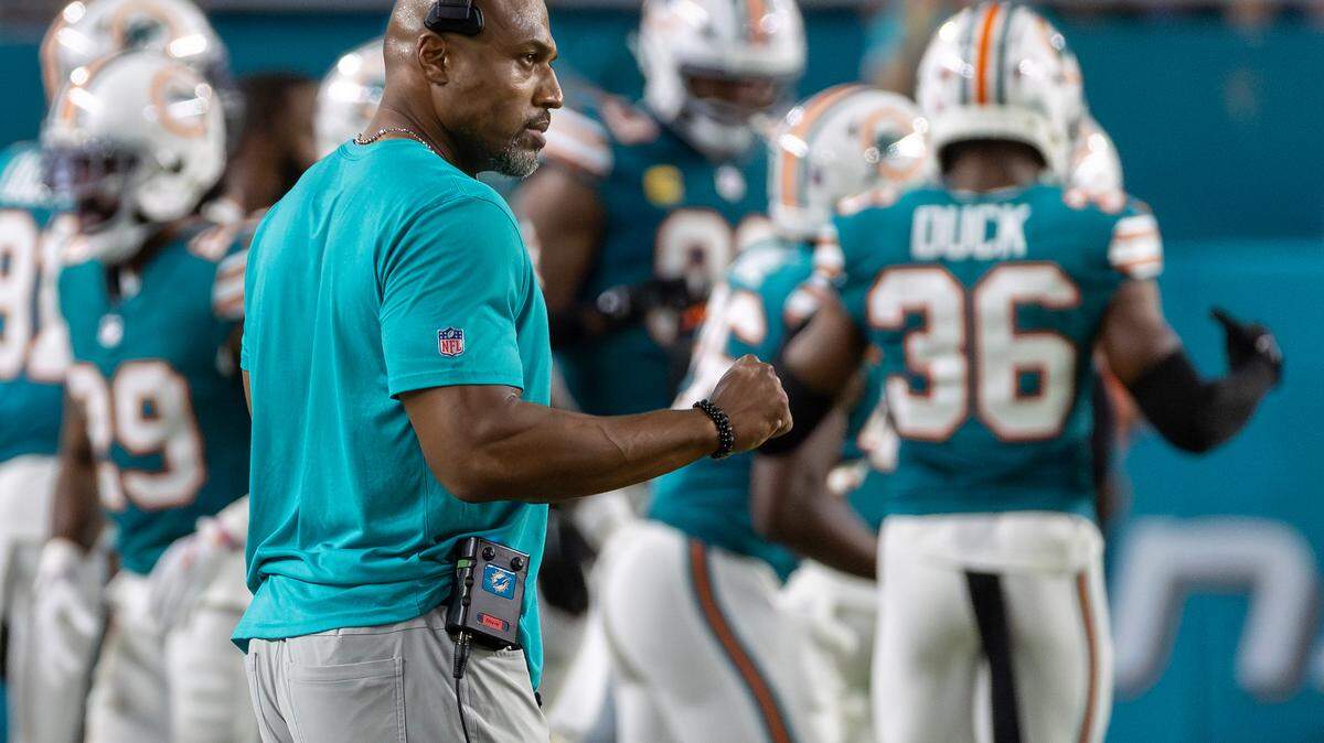 Miami Dolphins defensive coordinator Anthony Weaver reacts after a play in the first half of their NFL game against the Buffalo Bills at Hard Rock Stadium on Thursday, Sept. 12, 2024, in Miami Gardens, Fla.