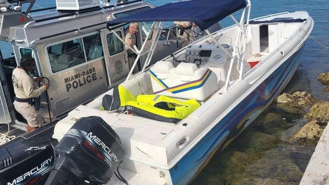Migrants land at state park on Key Biscayne, and Border Patrol is looking for others