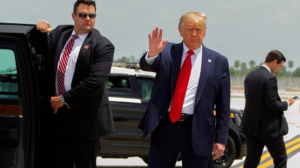 Miami-Dade mayor demands masks in public. But not for Trump