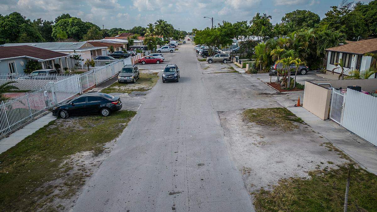 View of the East 37th Avenue with not trees in Hialeah, on Wednesday December 14, 2022.