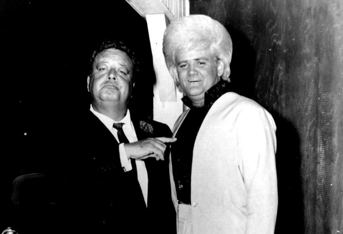 Jackie Gleason jokes around with South Florida soul singer Wayne Cochran in 1967.