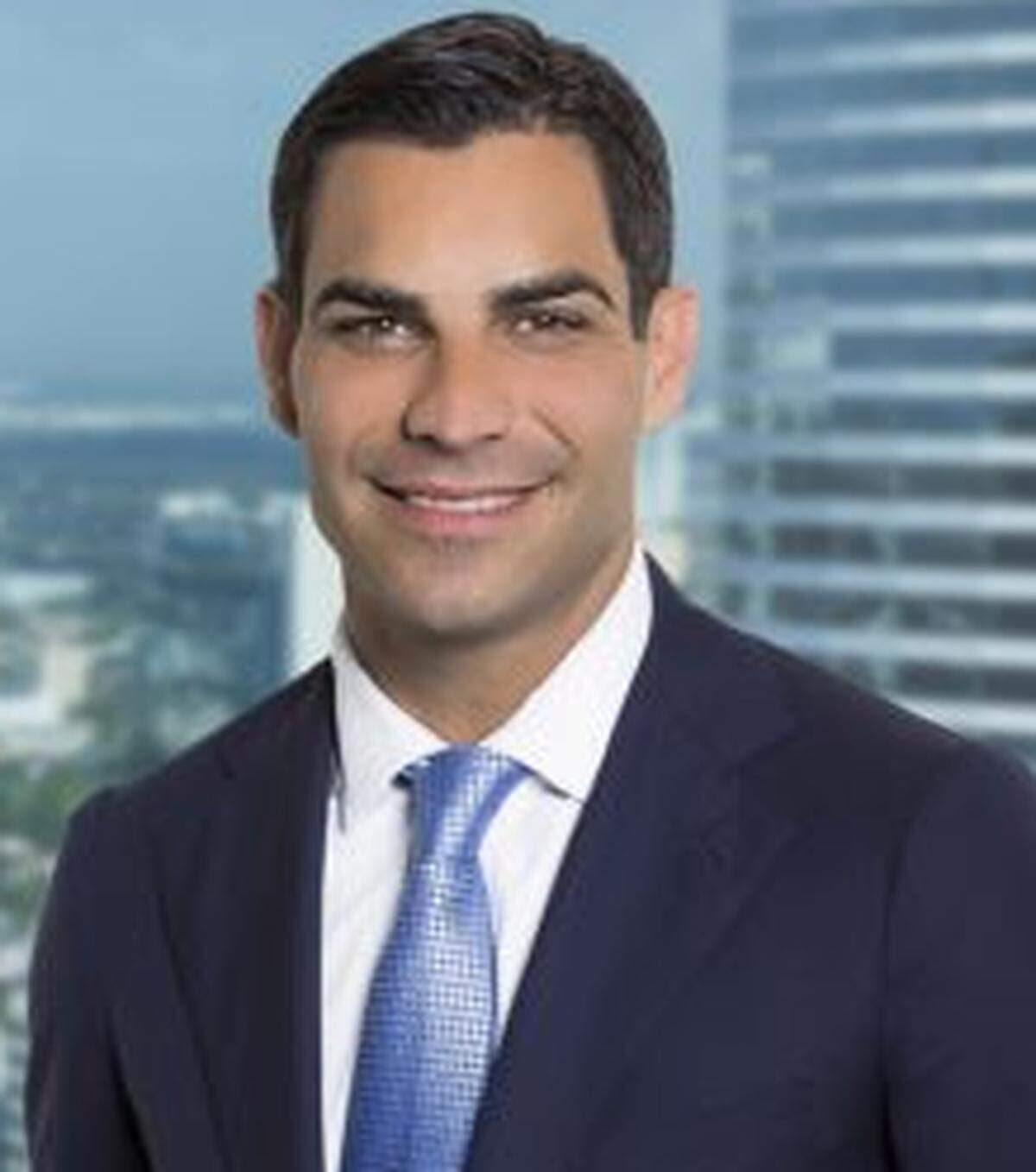 A friend bought two $3,000 Super Bowl tickets for Miami Mayor Francis Suarez.