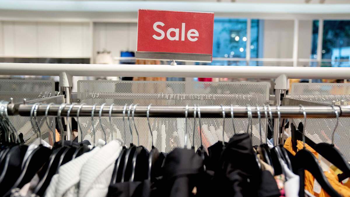 five outfit rule shopping for clothes