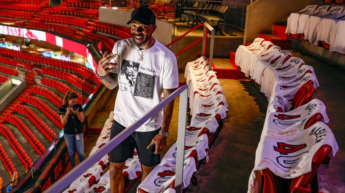 Miami Heat forward Udonis Haslem (40) visits the 305 section of the arena with seats displaying Haslem jerseys for fans before the start of the game against the Brooklyn Nets at Miami-Dade Arena in Miami, Fl. on Saturday, March 25, 2023.