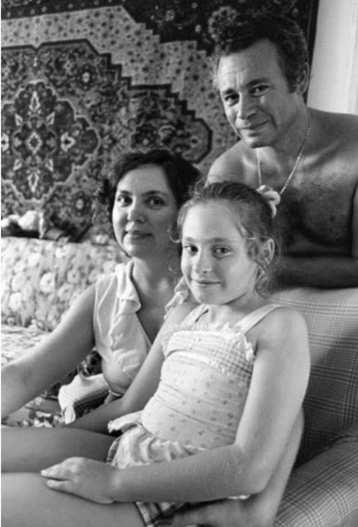 &nbsp;Famed photographer Gary Monroe took this 1978 photo of the Shlyakhov Family in their first apartment on Pennsylvania Avenue just after they arrived in Miami Beach from the former USSR. 