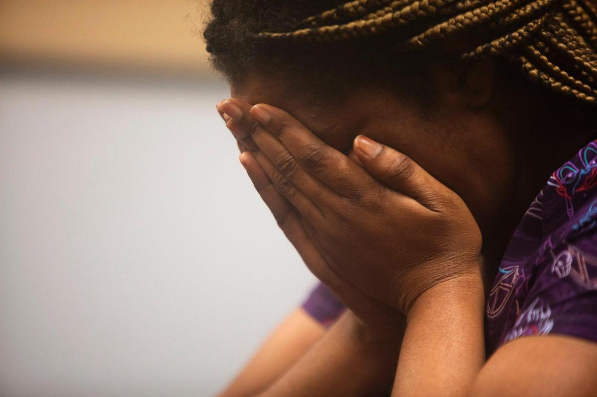 Michelle, una inmigrante haitiana, reflexiona sobre la dolorosa decisión de quedarse o abandonar Estados Unidos por voluntad propia si pierde el Estatus de Protección Temporal.