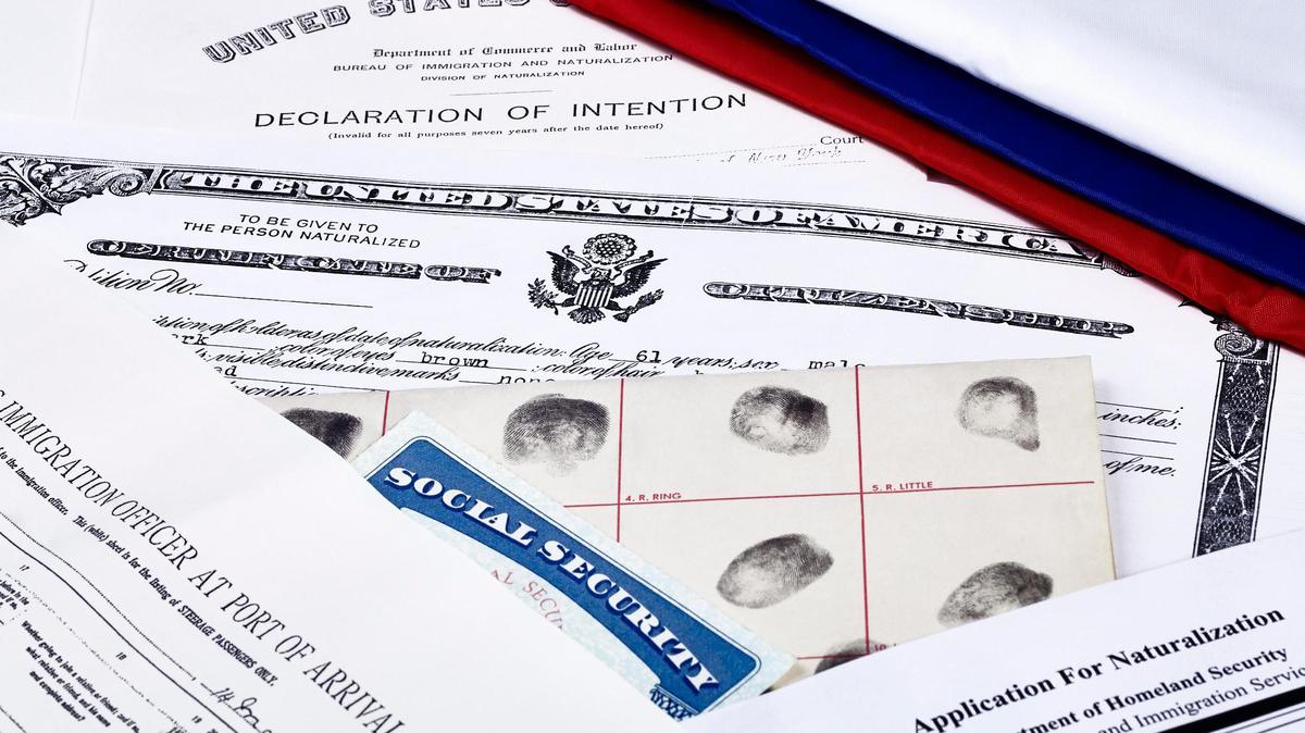 Puedes reemplazar el Certificado de Ciudadanía enviando el formulario adecuado a USCIS.