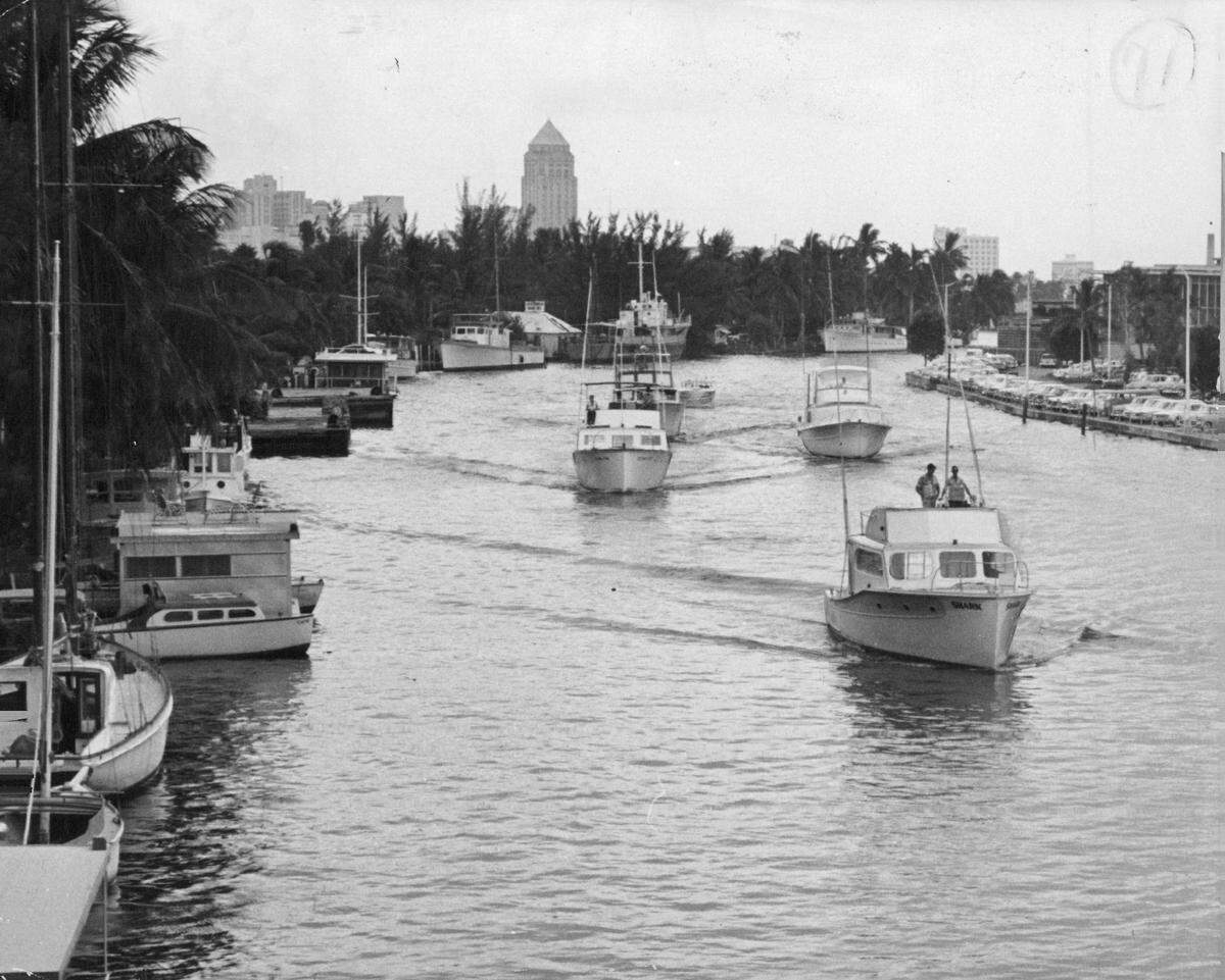 Miami River boat traffic boat traffic in 1960, ahead of Hurricane Donna.