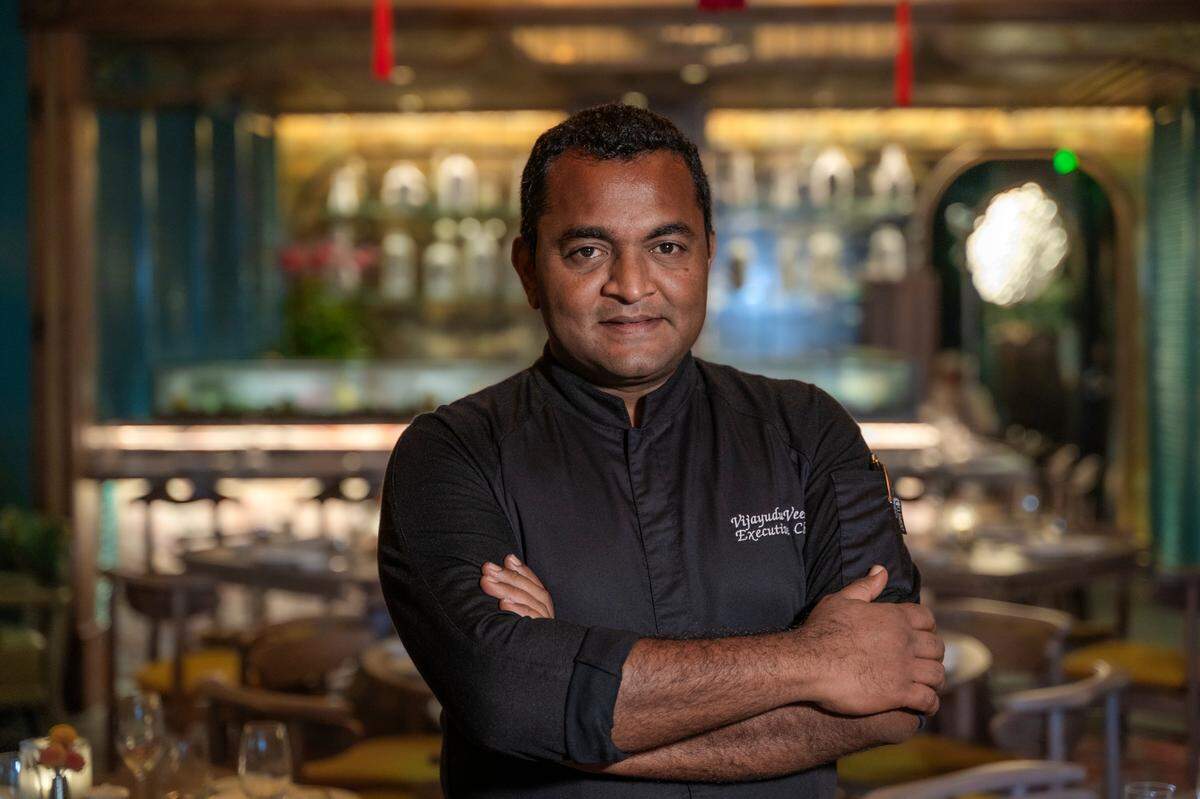 El chef ejecutivo Vijayudu Veena dirigirá la cocina de Japón (también es el chef ejecutivo de Jaya en The Setai).
