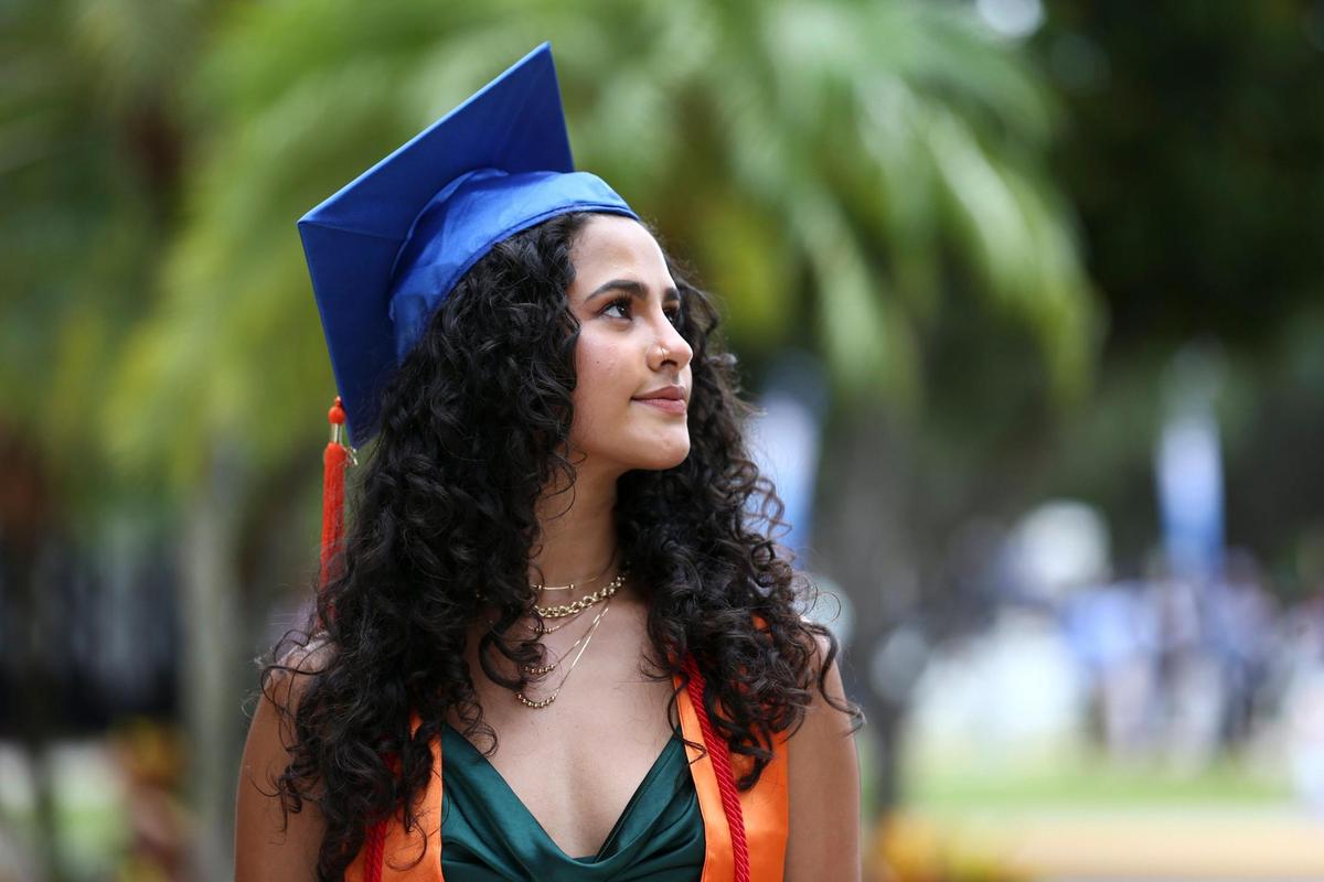 Yulianna Charris, outstanding student at Florida Memorial University, graduated with a degree in finance on Saturday, May 8, 2021. She is a native of Venezuela and attended the school on an athletic scholarship as a volleyball player. In her senior year, the team won its conference final.