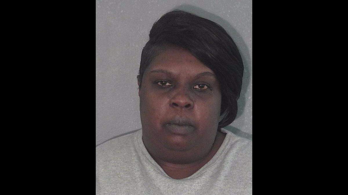 Selena Yvonne Palmer’s booking photo on Nov. 17, 2019 in Wildwood, Florida.