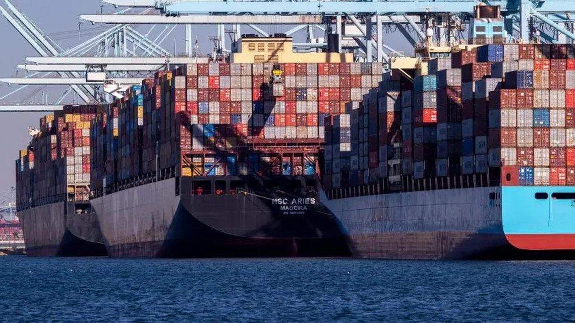 Two Florida lawmakers propose using CARES Act funds to move cargo vessels on hold along the West Coast to cross the Panama Canal and dock in the East.